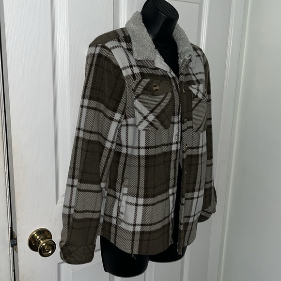 Fashion Nova Cozy Days Plaid Shacket - Taupe/combo - Picture 9 of 12